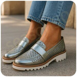 Crown Vintage Miaa Loafers Metallic Silver Rugged Lug Sole Women's SZ 6.5